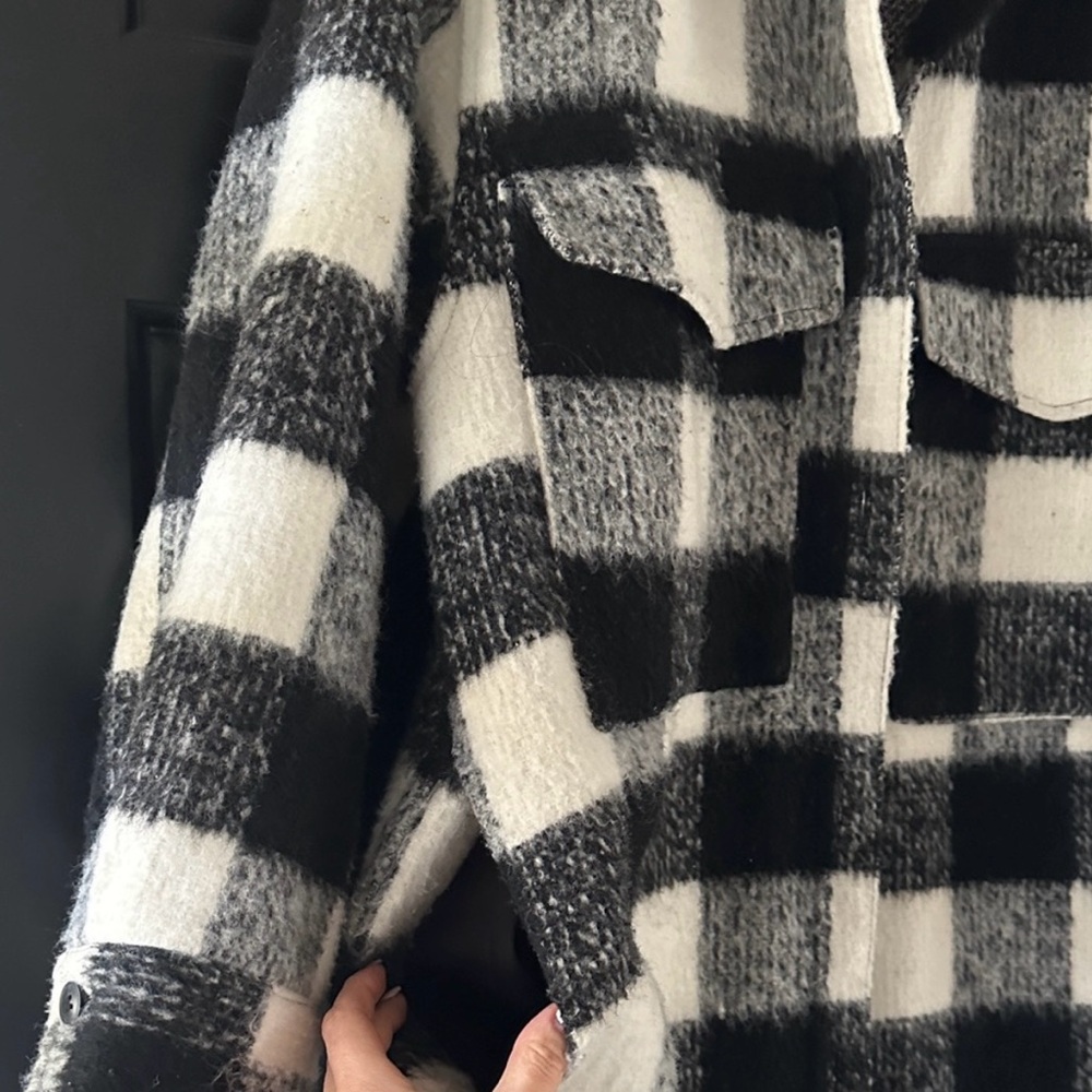 H&M oversized long plaid shacket - Picture 3 of 4